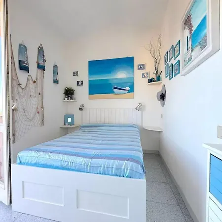 Apartment Charming Sea-view With Pool