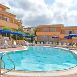 Charming Sea-view With Pool Apartmán *